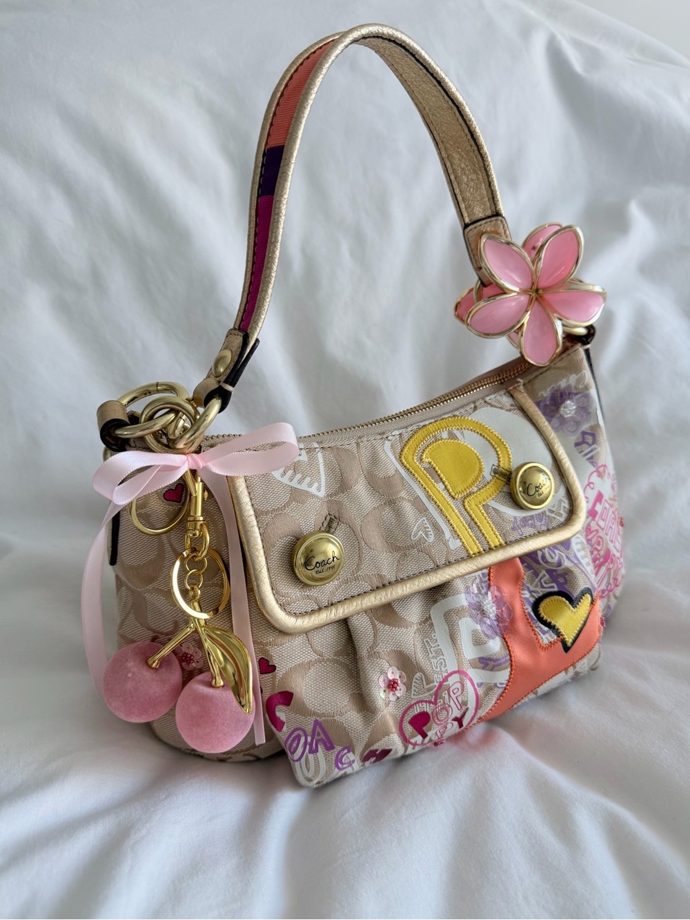 vintage Coach Poppy Patchwork Demi Shoulder Bag w/ gold hardware